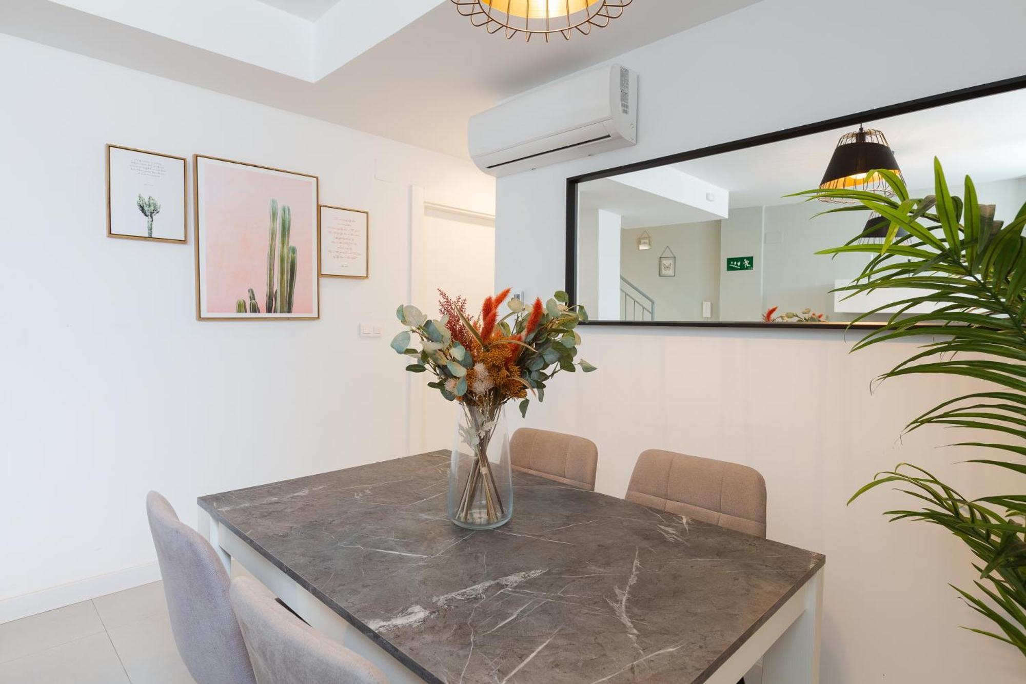 Apartment La Goleta: In The District Malaga